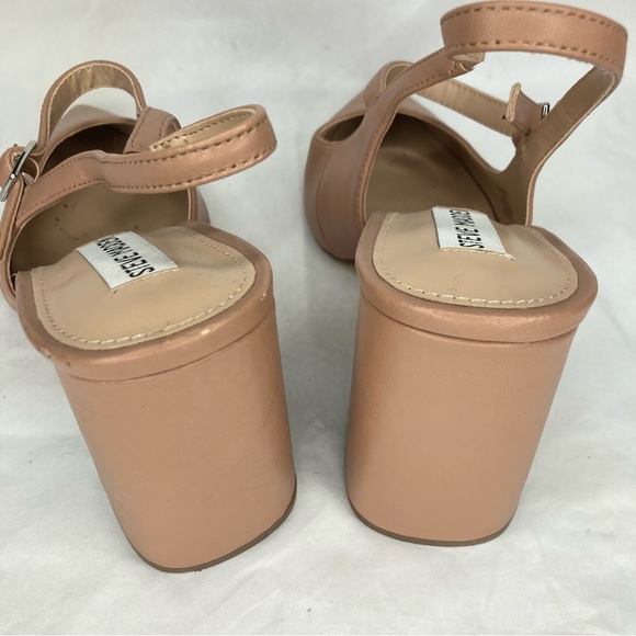 Steve Madden Women's Tan Heels - Picture 4 of 4